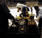 Fort Wayne Komets' mascot Icy D. Eagle celebrates 20 years