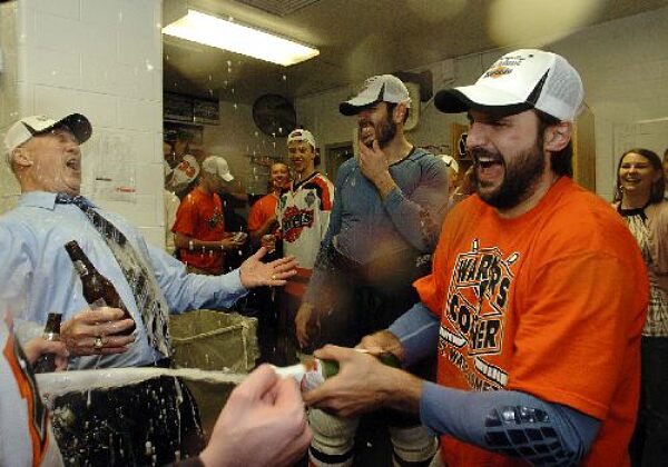 Kalamazoo Wings' win against Fort Wayne Komets special for assistant coach  Colin Chaulk 